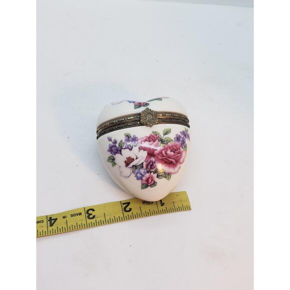 Vintage Porcelain Heart Jewelry Trinket Stash Ring Box Floral Roses 2000 - Picture 11 of 12